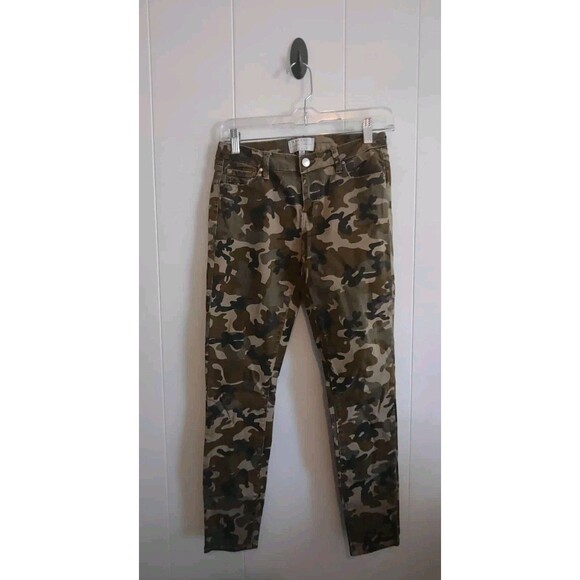 kendall and kylie | Camo Stretchy Skinny Pants Size 26 - Picture 1 of 3